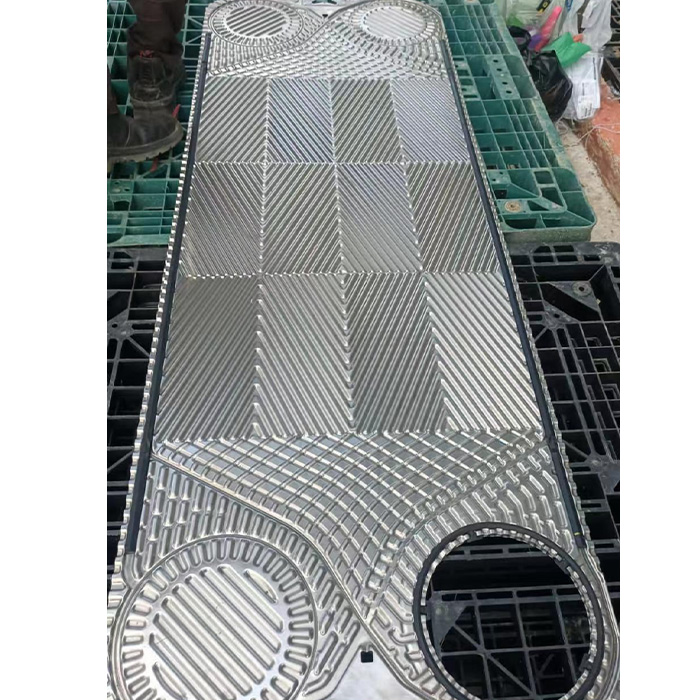 Semi-welded plate heat exchanger